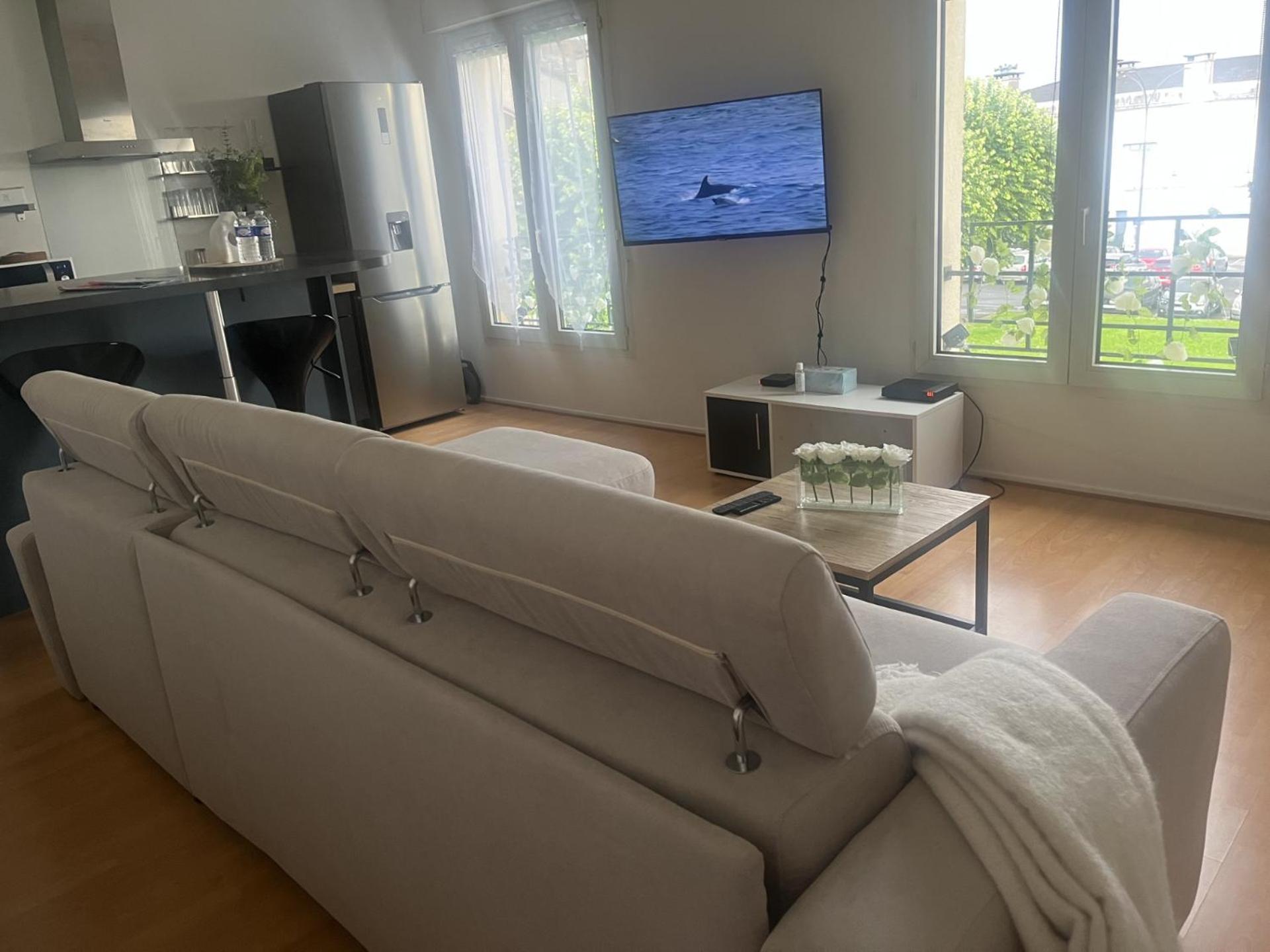 Wondersuite Appartement - Centre Ville Avec Parking Couvert -15Mn De Paris Et 10 Mn De Stade De France, Wifi, Netflix Deuil-la-Barre Exterior foto